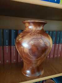 Vaza  din lemn exotic ,proveniență Cuba