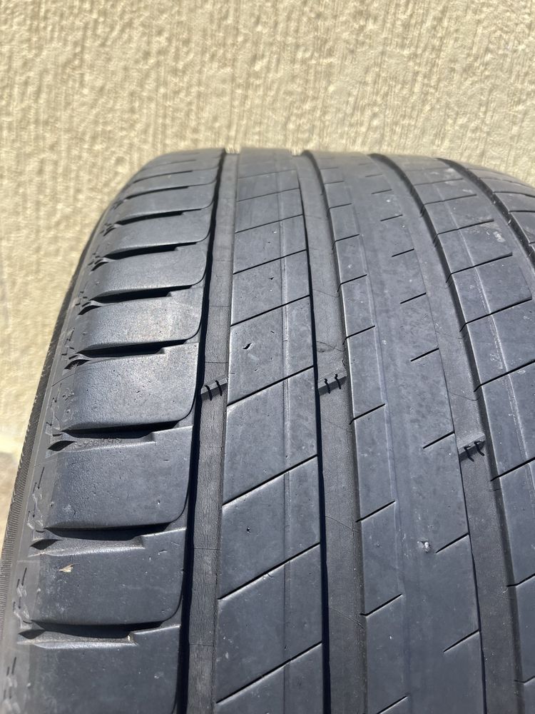 2 бр. летни гуми 285/40/20 Michelin MO DOT 4616 5,5 mm
