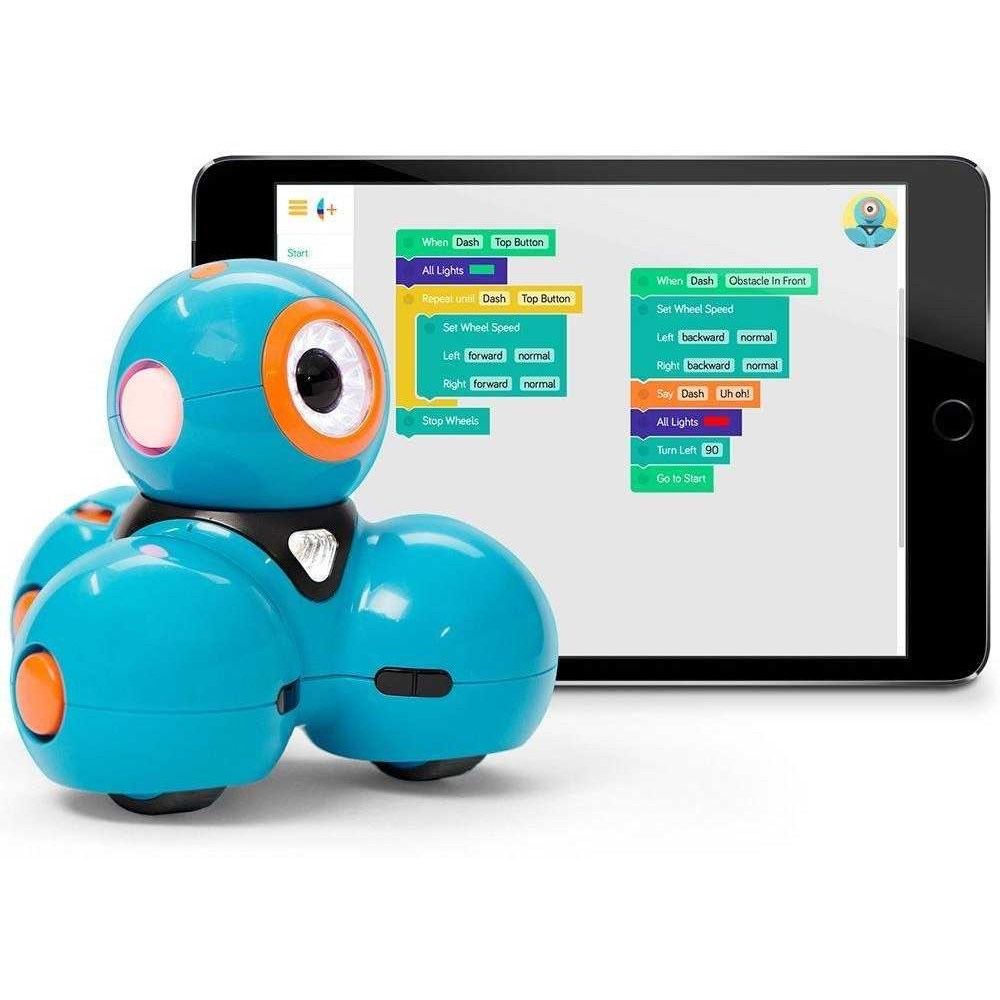 Продавам роботи Wonder Workshop Dash и Dot и Cue