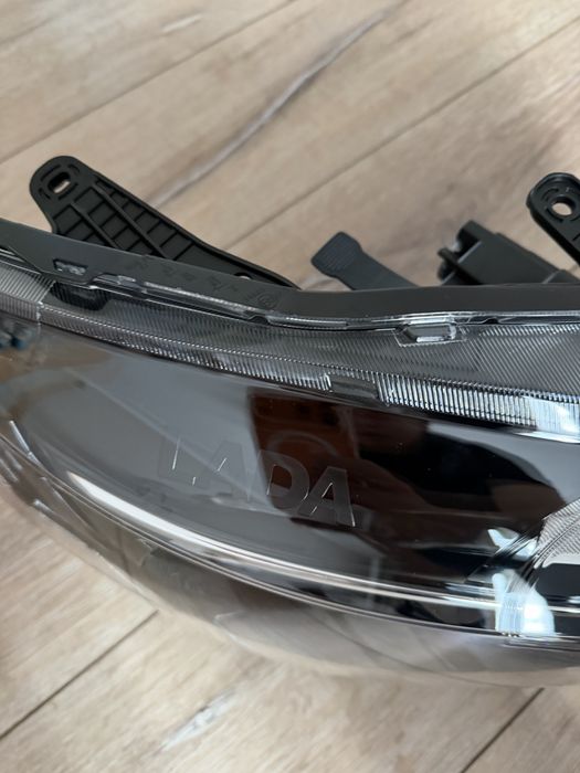 Фара правая часть