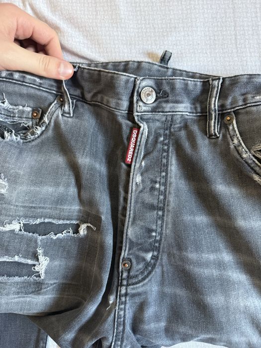 Blugi dsquared marime 48