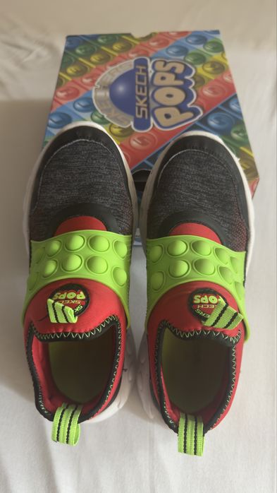 Маратонки Skechers POPS