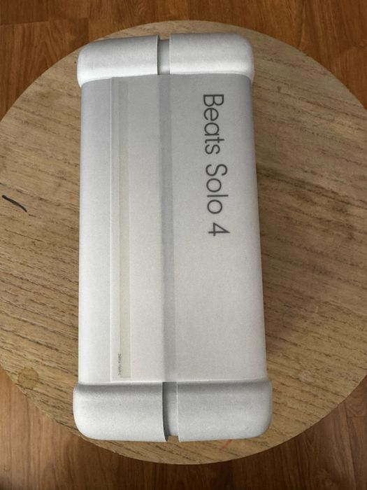 Beats Solo 4 безжични слушалки