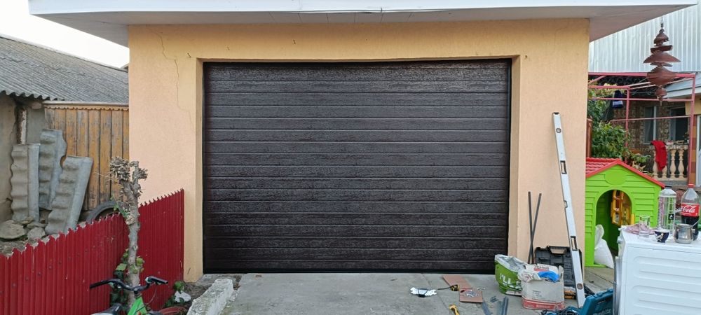 Uși de garaj,automatizari pt porți de intrare în curte