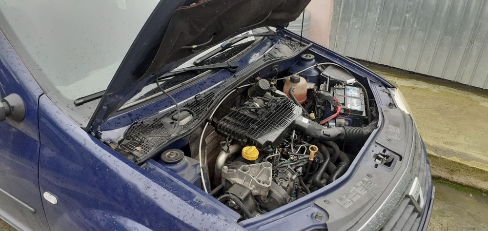 Vând Dacia Logan preț 2500 lei