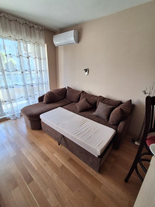 Ъглов разтегателен диван