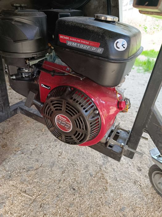 Tocator crengi cu masa detașabilă pentru spart butuci