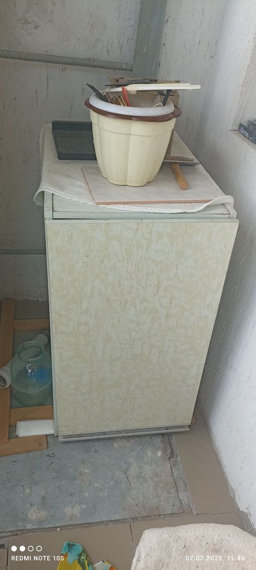 Тумбы разные антрисоль