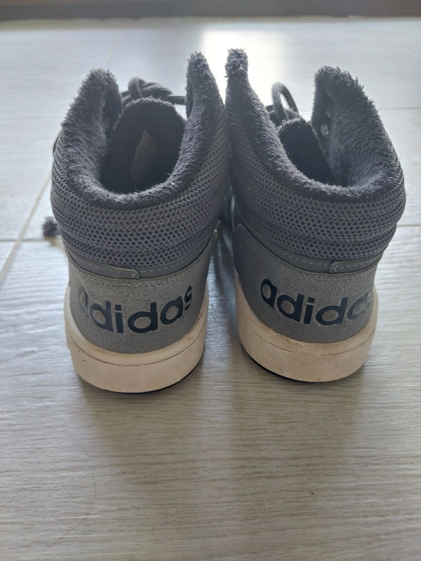 Ghete Adidas îmblănite, gri, mărimea 42