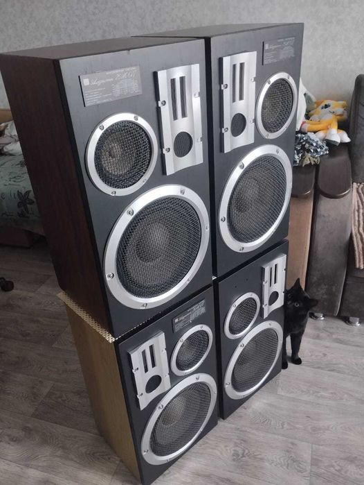 Продам две пары колонок