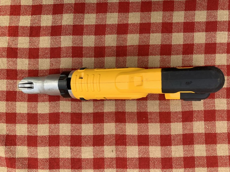 DeWALT DCS 491 /акумулаторна ножица за рязане на ламарина