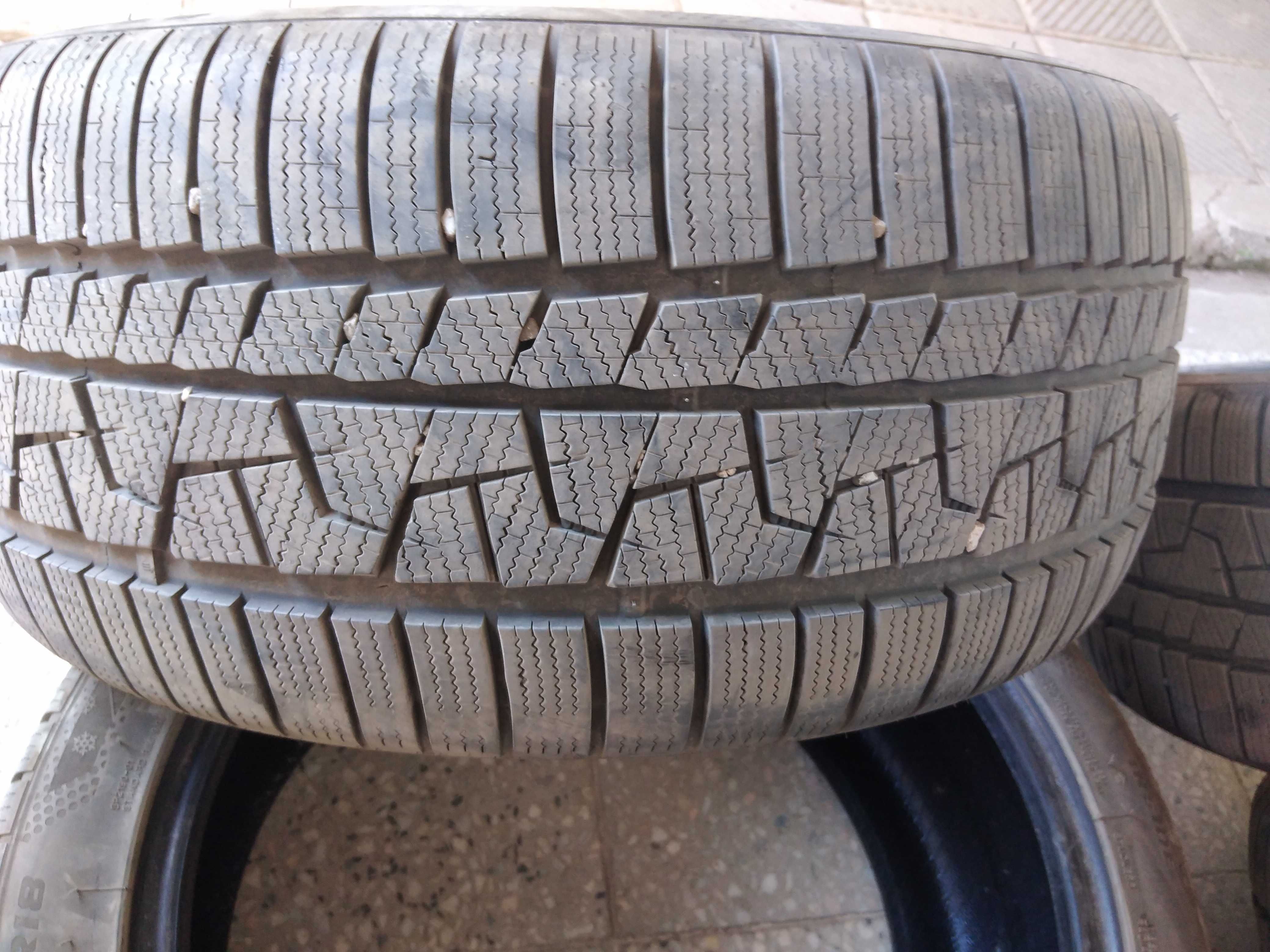 Зимни гуми APLUS A702 255/40 R18 99V