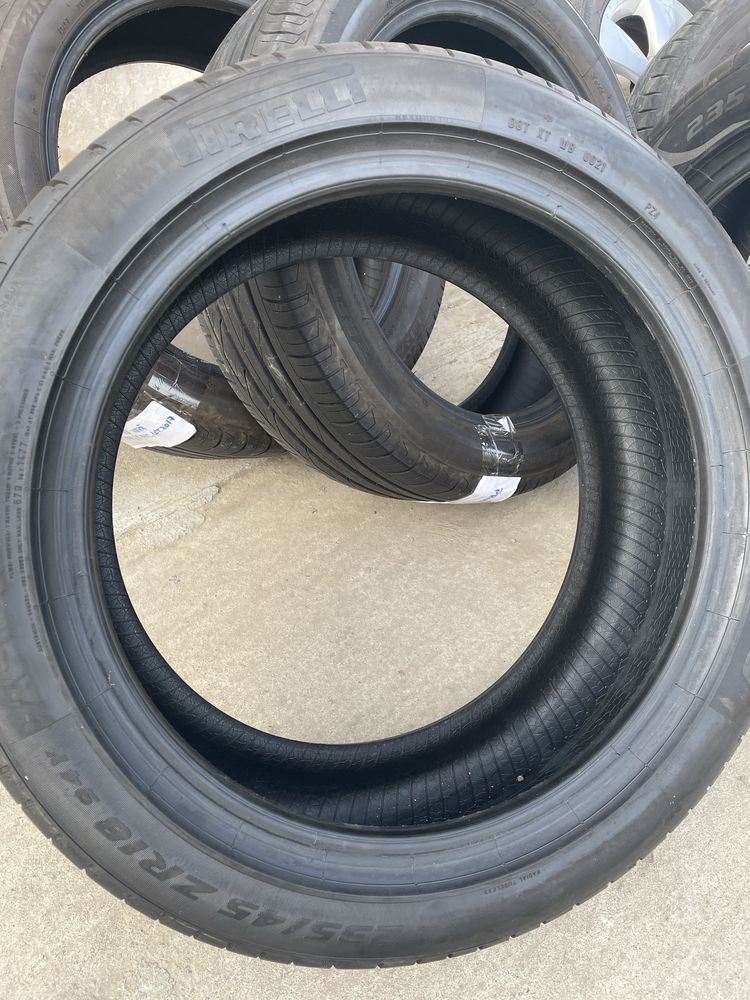 2 Anvelope vara 235 45 18 Pirelli P Zero PZ4 94Y dot2017 ca NOI