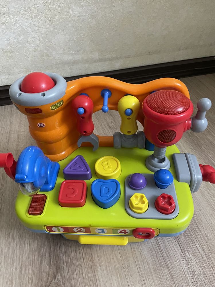 Развивающая игрушка для мальчиков ( мастер, строитель)
