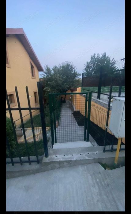 Casa de inchiriat