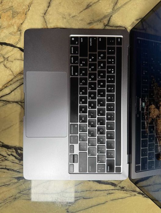 Macbook Pro M2 8/512 13.3-inch