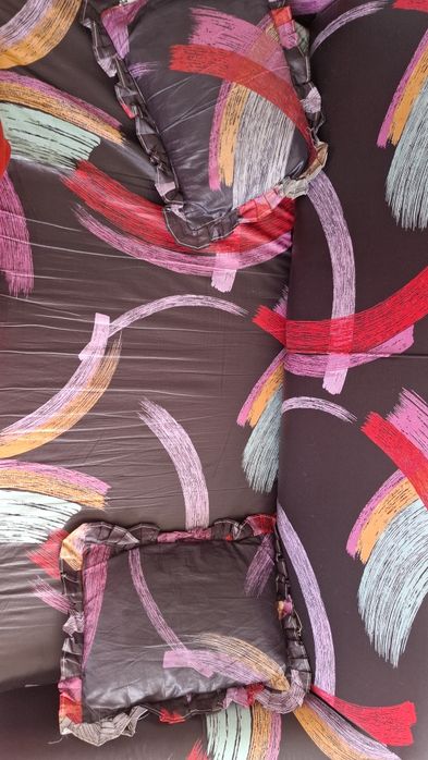 Продавам разтегателни дивани