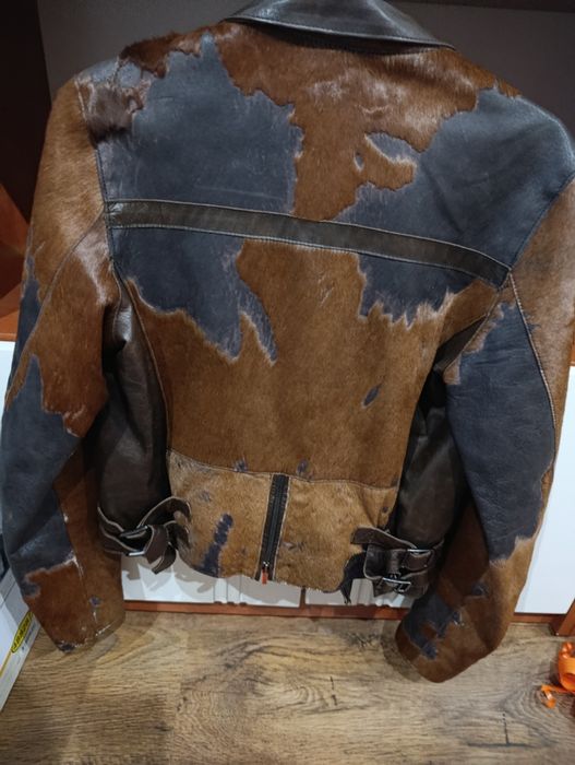 Яке кожено от естествен косъм отговоря на s/m