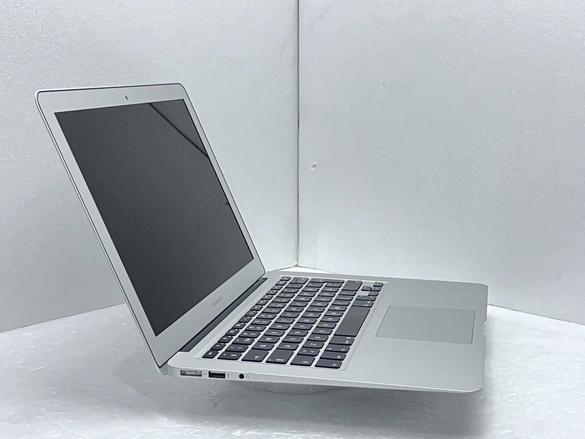 Apple MacBookAir7.2 A1466 (EMC 2925) 2015г i5 8GB 120GB / Отличен