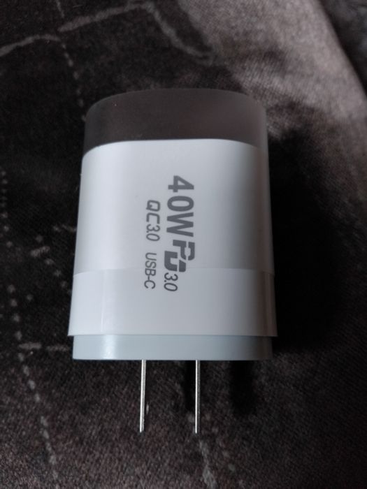Incarcator rapid /Adaptor la priza USA/Japan ,Nou