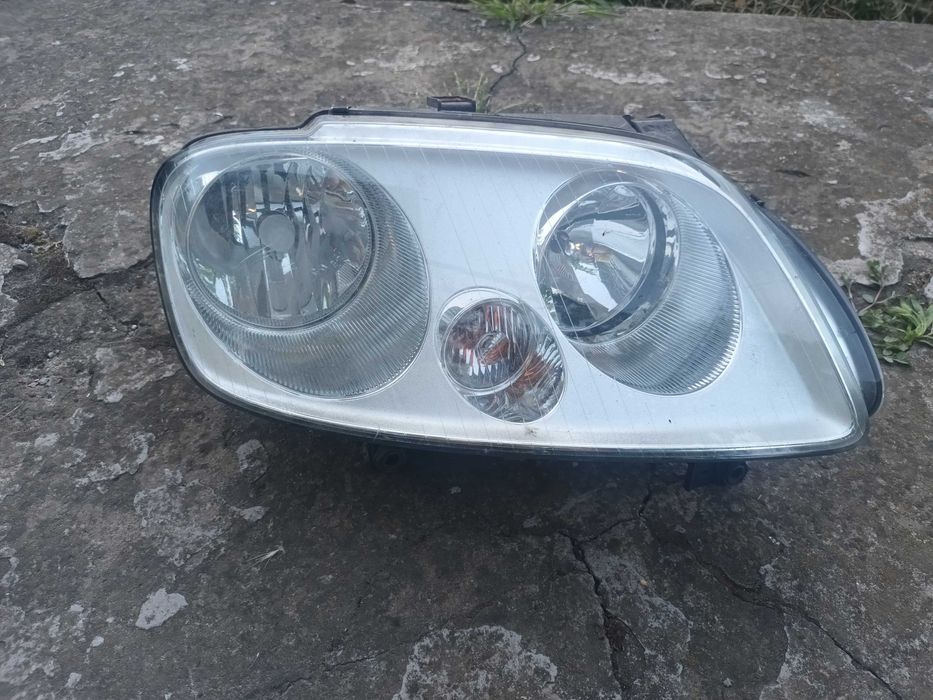 ляв  десен фар за фолксваген туран кади туаран VOLKSWAGEN TOURAN CADDY