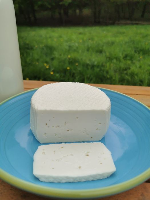 Vând lapte de capra