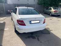 Mercedes-Benz C200, in stare foarte buna