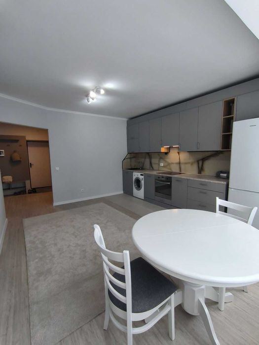 Дава се под наем Двустаен апартамент в София, Изгрев - 55 кв.м за 350 € - Снимка #2