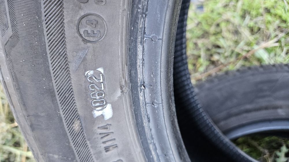 2бр гуми 195 50 15 дот 22 барум