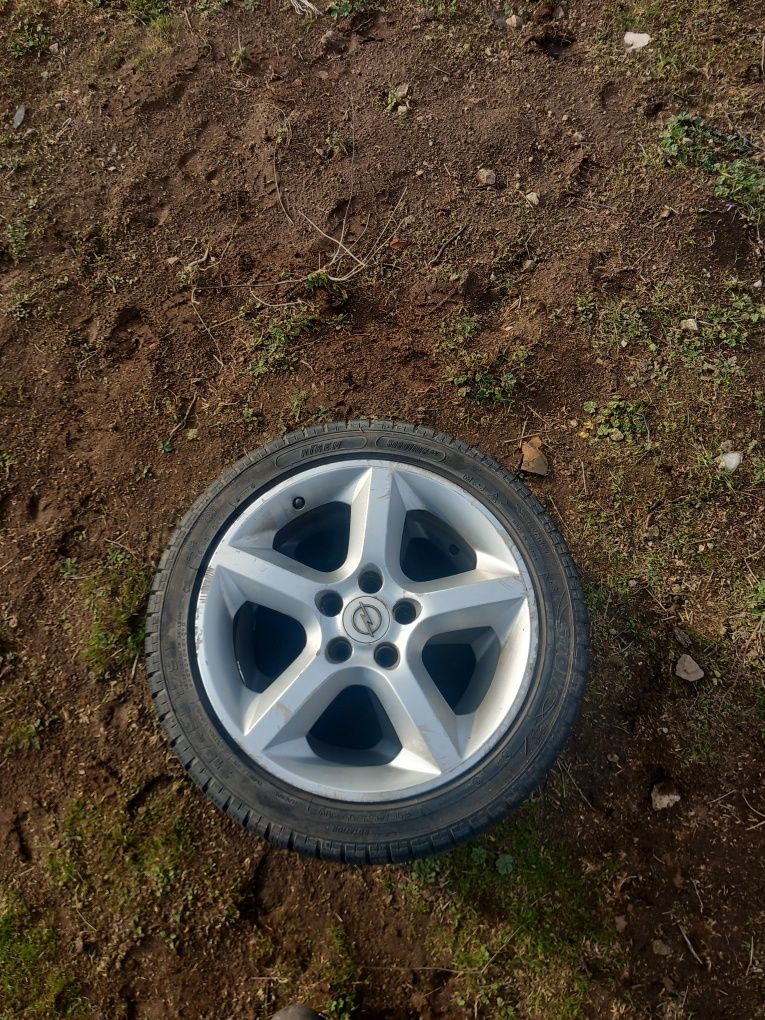 Джанти с гуми 215 45 17