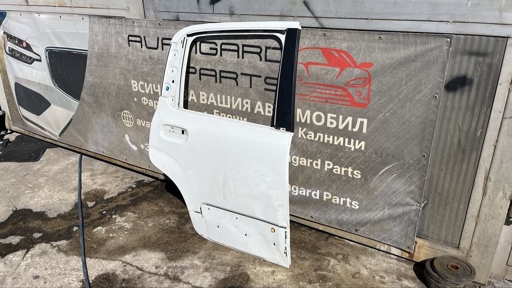 Задна лява и 2 броя задна дясна врата Fiat Panda 3 2011-