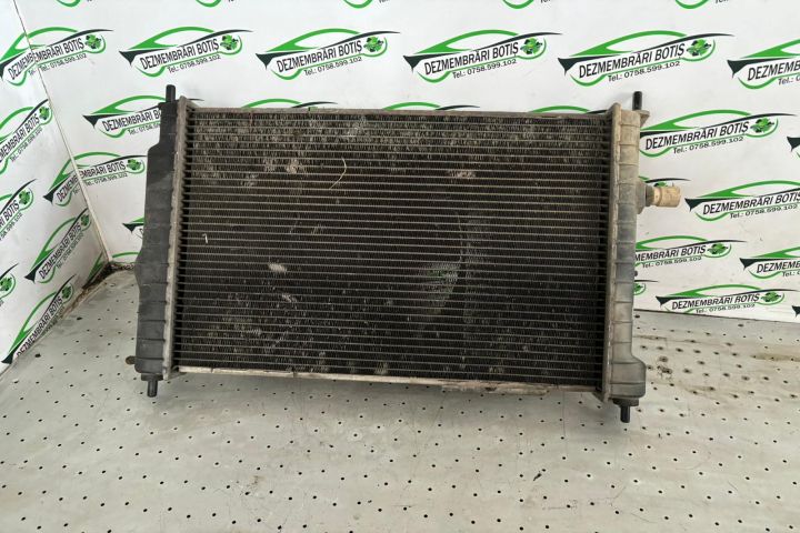 Radiator apa racire motor Volkswagen VW Polo a 3-a generatie 6N