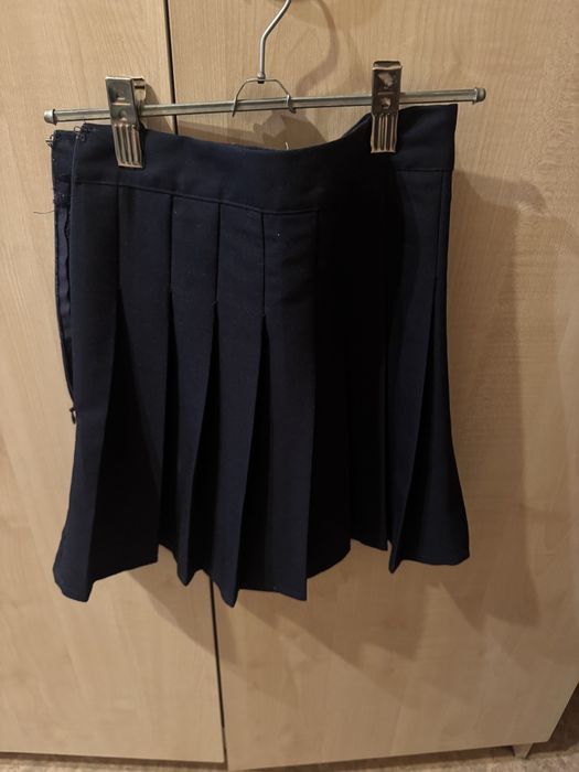 Продам школьную юбку