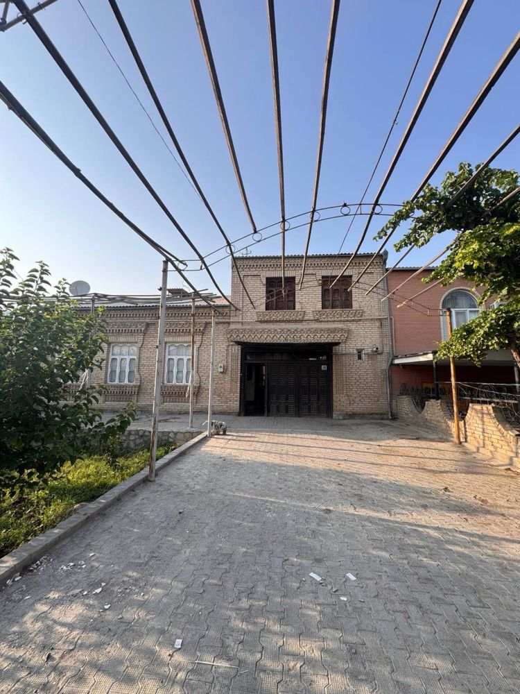 Fayzli Xonadon Sotiladi