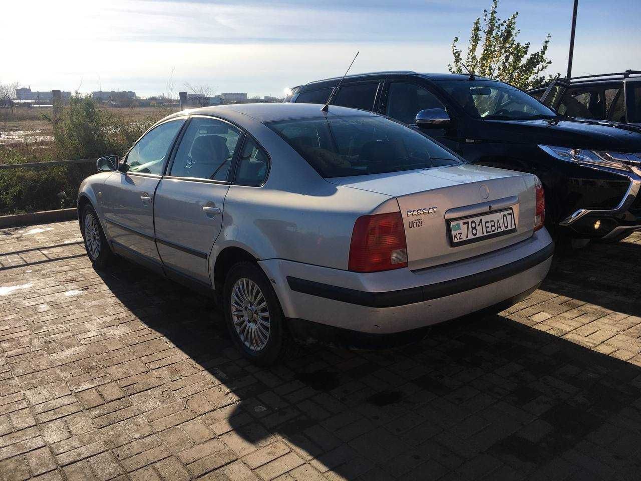 Volkswagen Passat B5 1998 / 1.6 бензин / механика/седан Машина на ходу