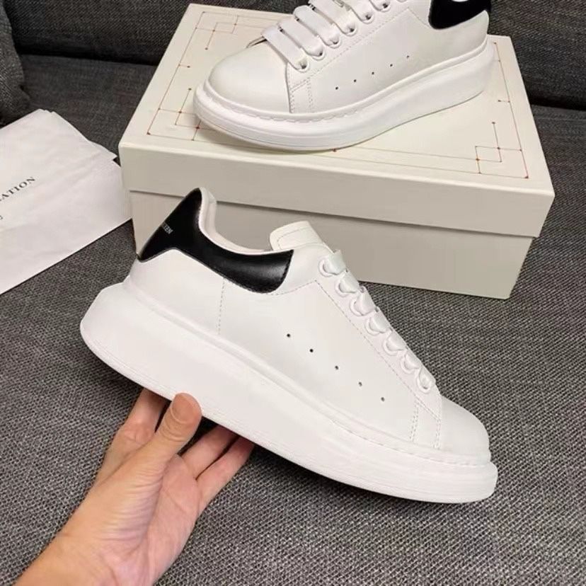 Adidasi // ALEXANDER MCQUEEN \\ Premium / 2025