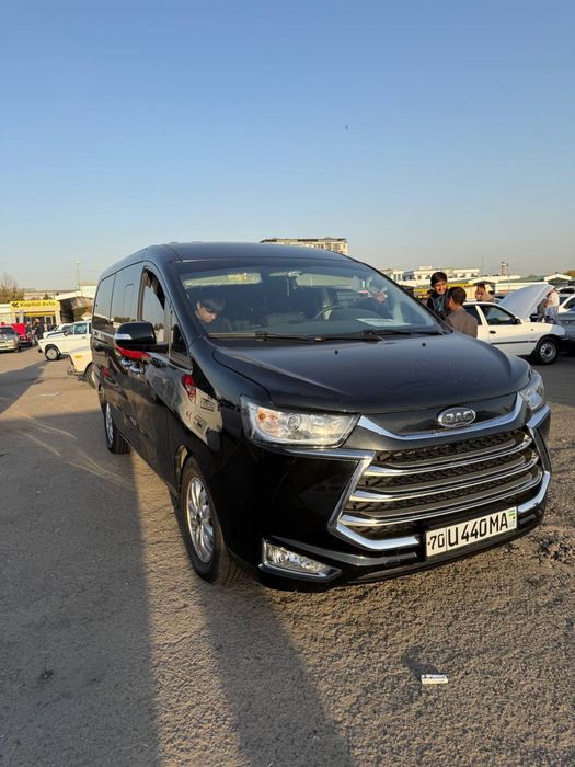 Jac M4 mikro avtobus holati alo