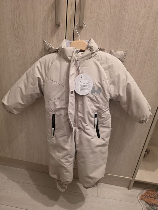 Продам комбинезон 74р