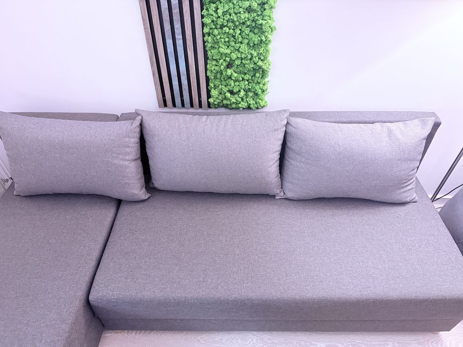 Coltar gri extensibil cu 3 locuri