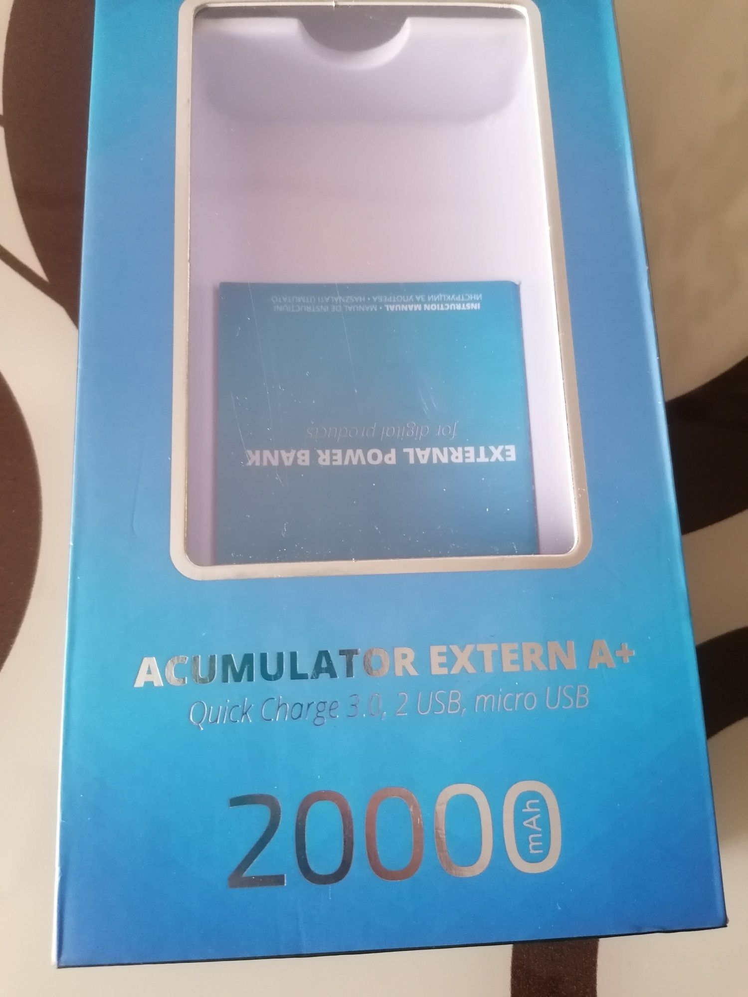 Acumulator extern 20000 mAh Quick Charge 3.0, 2 USB, micro usb