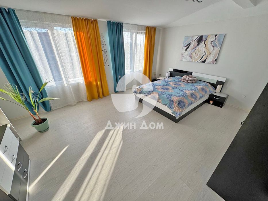 Продава се Четиристаен апартамент в к.к. Слънчев бряг - 96 кв.м за 1110 €/кв.м - Снимка #3