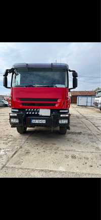 Vand autobasculanta  8x4 iveco