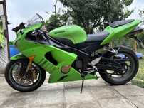 Kawasaki ZX6R!!!