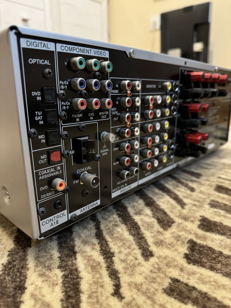 Dolby Digital AV-Receiver Sony STR-DB790