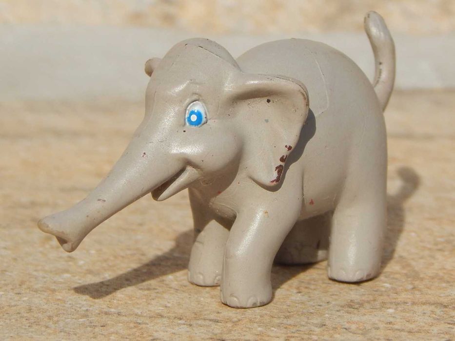 Figurina elefant Kinder din cauciuc dur 5 cm