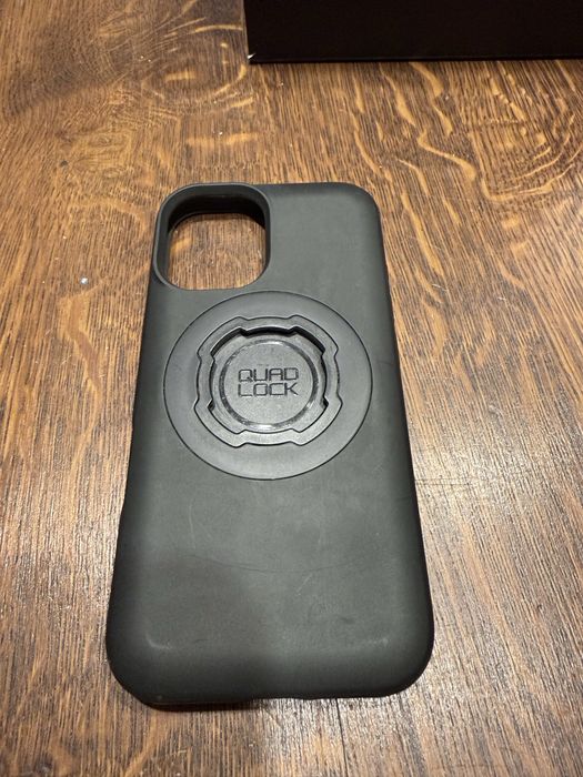 Husa quadlock iphone 16