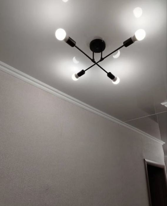 Продам новую люстру