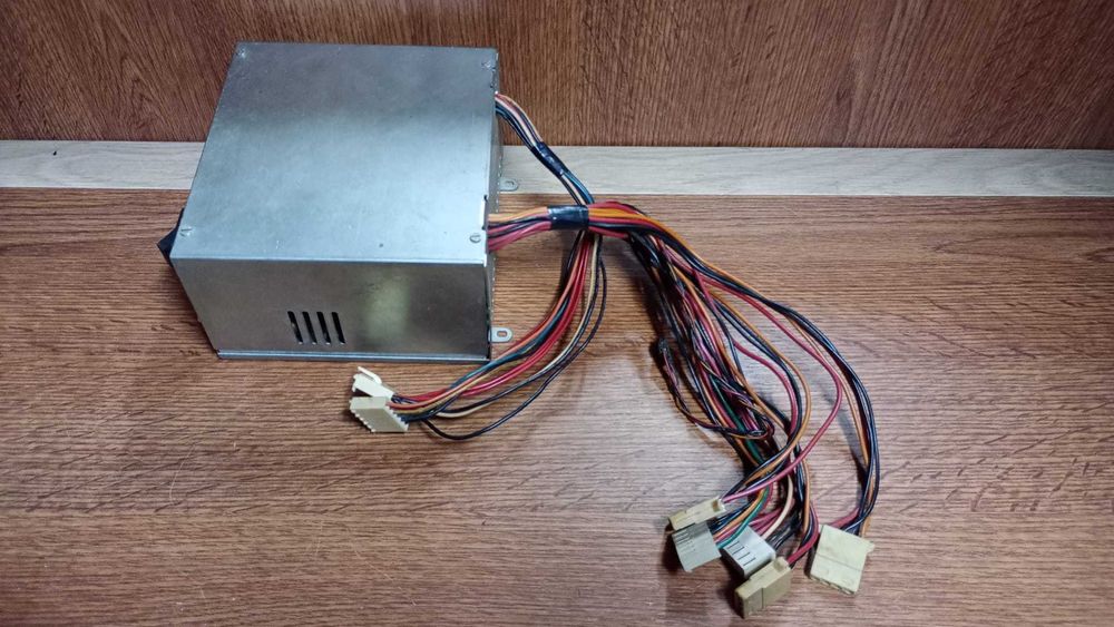 Surse AT vintage PC 286 386 Astec IBM HP