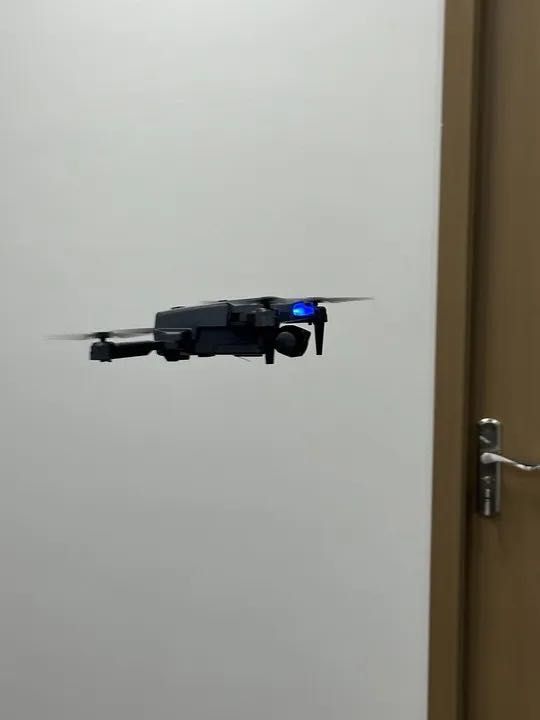 Drona cu 2 camere și 2 baterii