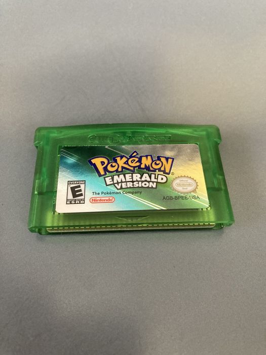 Joc pokemon nintemdo emerald. Emerald gameboy nintendo